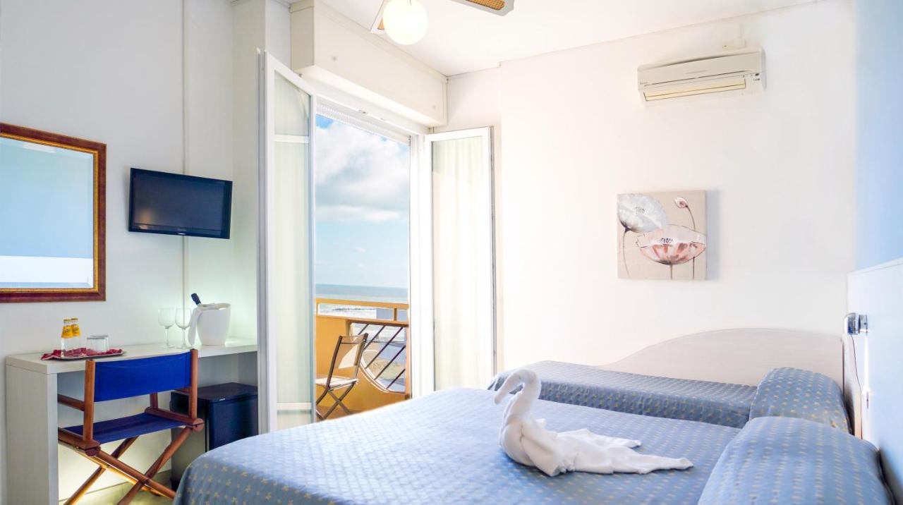 Hotel German'S Gatteo ภายนอก รูปภาพ
