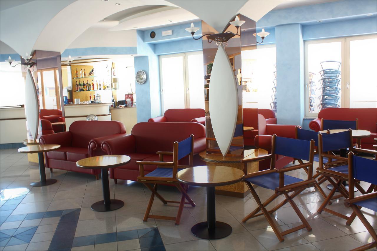 Hotel German'S Gatteo ภายนอก รูปภาพ